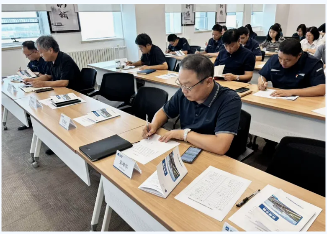 “知規守正 行穩致遠”合規文化再升溫——白鴿公司《合規手冊》宣貫暨承諾書簽署活動圓滿舉行